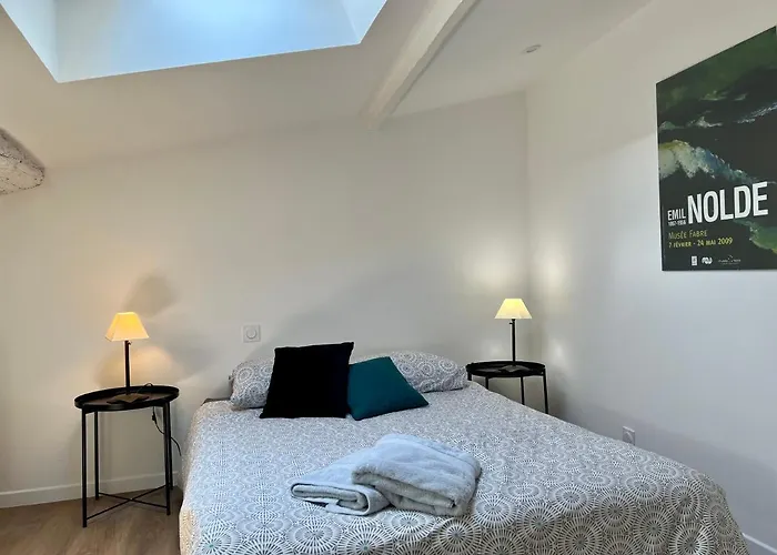 Au Cœur De L’écusson Appartement *